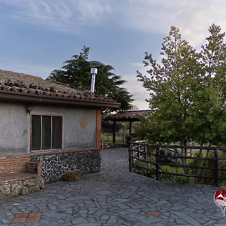 Il Palmento Del Vulcano シャレー ブロンテ